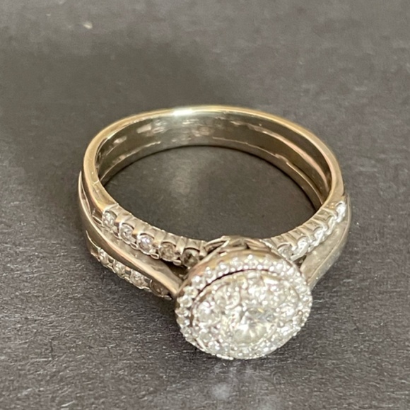 Zales Wedding ring - Picture 4 of 8